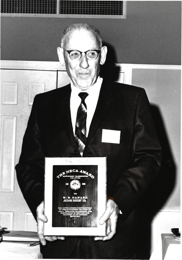 W.B. Danard receiving an AGC safety award